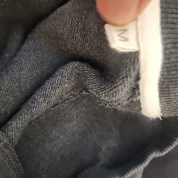 Tasc Mens Long Sleeve Slim Athletic Stretch Sweater Heather Gray Size Medium - Picture 9 of 9